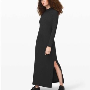 Lululemon Kitsilano Turtleneck Rib Dress in Heathered Black size 4